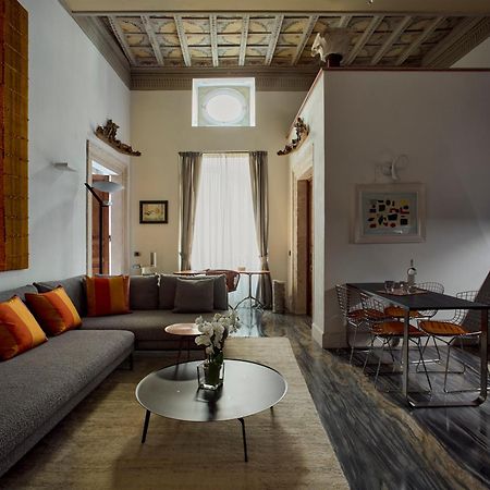 Palazzo Delle Pietre - Luxury Apartments Rome Bagian luar foto