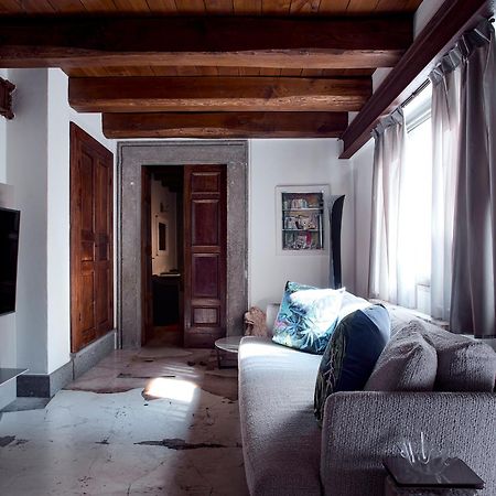 Palazzo Delle Pietre - Luxury Apartments Rome Bagian luar foto